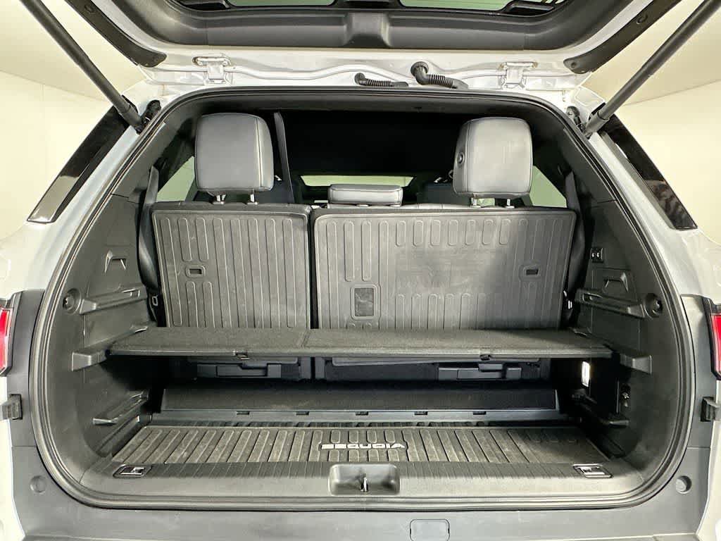 Used 2023 Toyota Sequoia Platinum AWD/4WD image 21