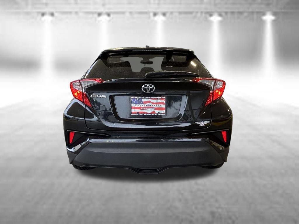 Used 2019 Toyota C-HR XLE FWD image 5