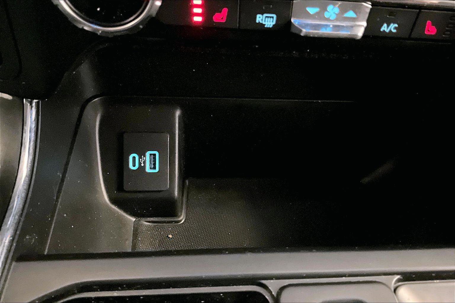 Certified 2022 Ford F150 XLT w/ Equipment Group 302A High image 31