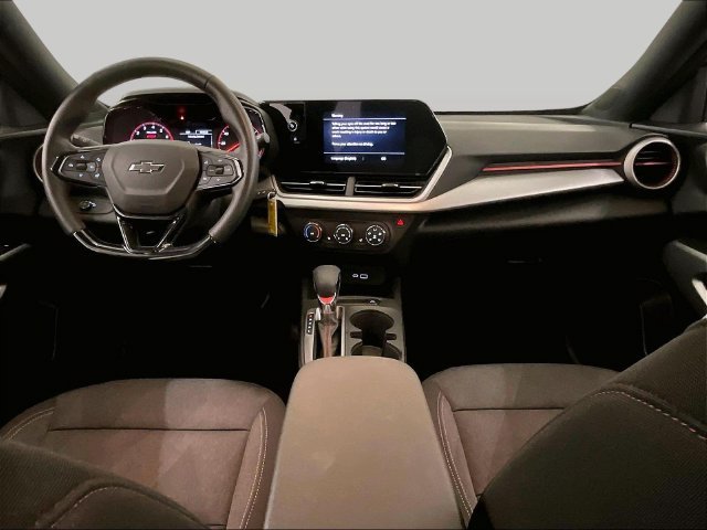 Used 2024 Chevrolet Trax RS w/ Driver Confidence Package FWD image 14