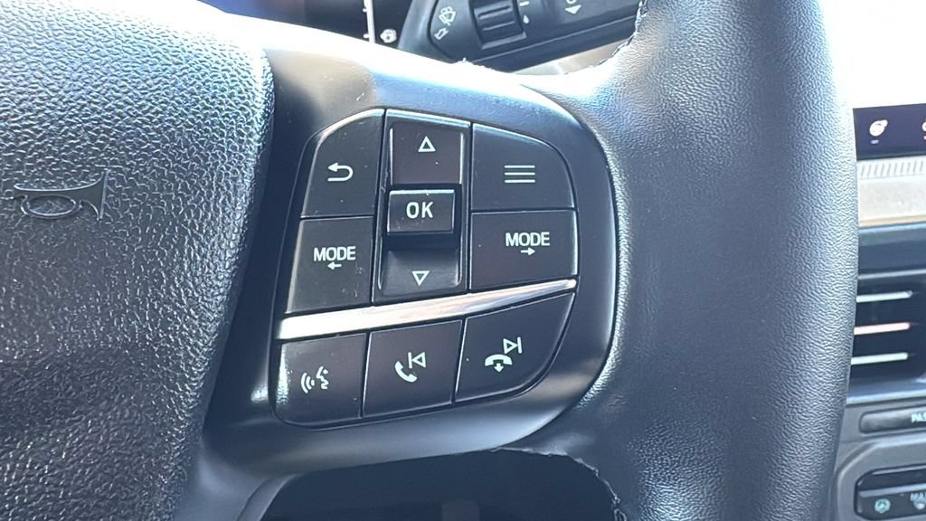Certified 2025 Ford Maverick Lariat w/ 4K Tow Package AWD/4WD image 14