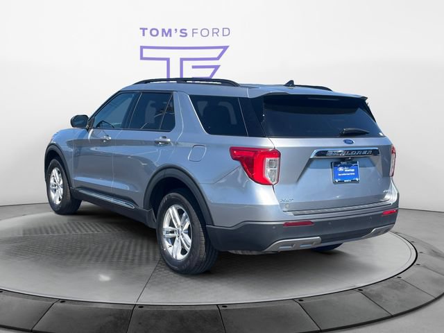 Certified 2022 Ford Explorer XLT w/ Equipment Group 202A AWD/4WD image 4