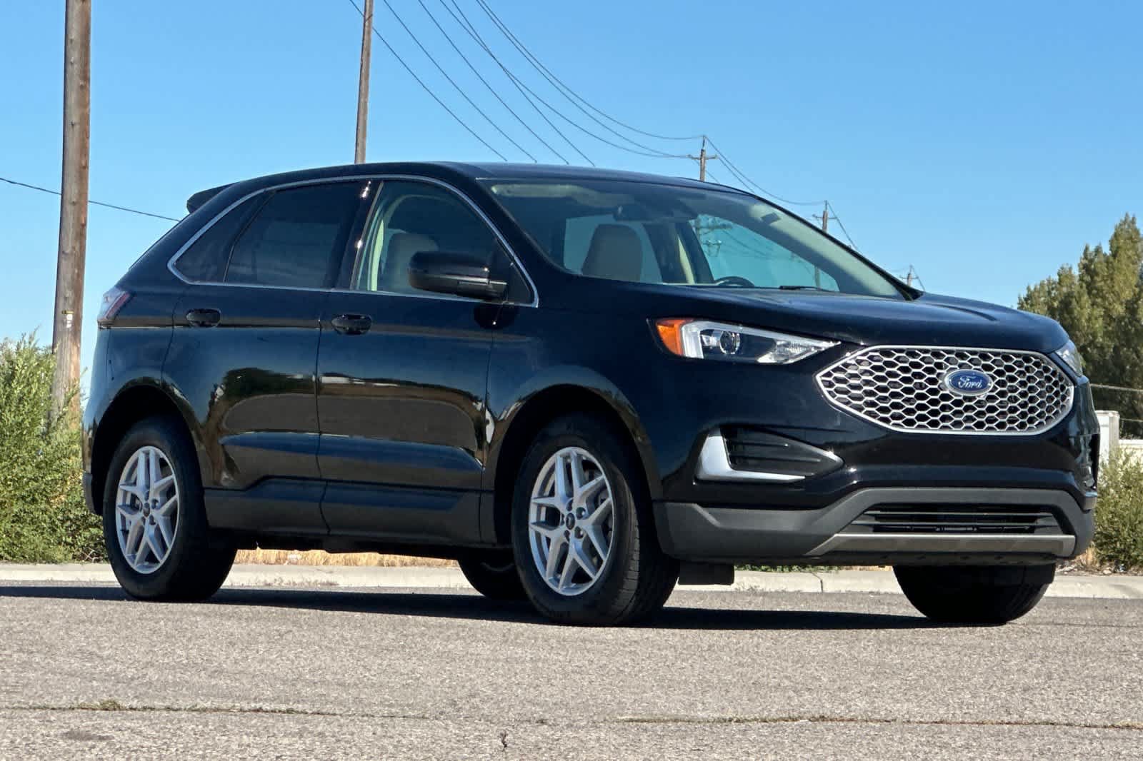 Certified 2024 Ford Edge SEL AWD/4WD image 9
