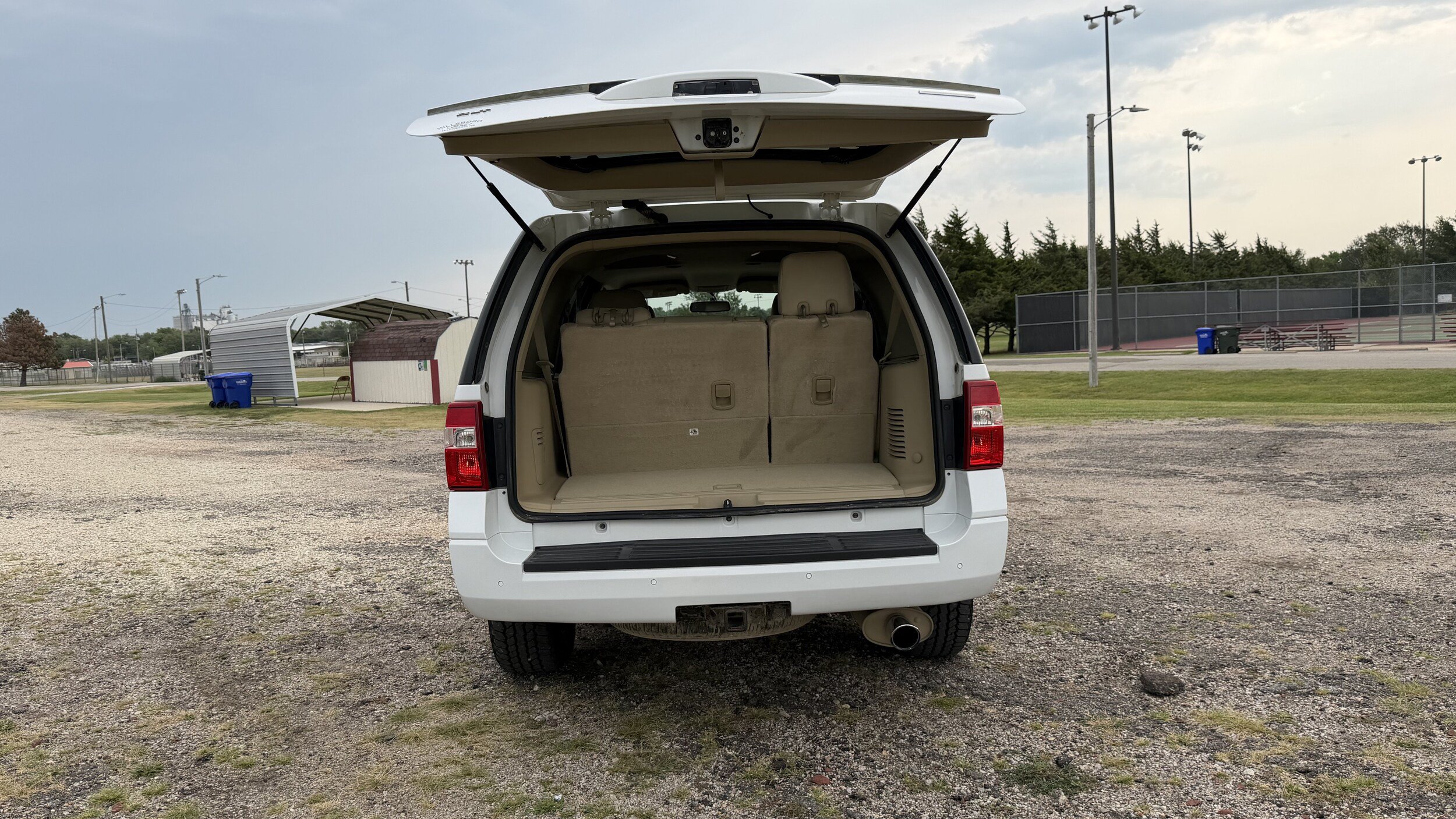 Certified 2017 Ford Expedition XLT AWD/4WD image 5