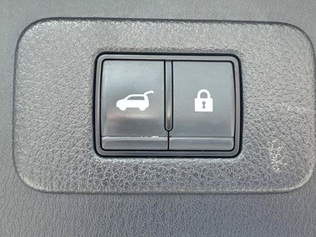 Used 2023 Nissan Armada SL w/ Midnight Edition Package RWD image 14