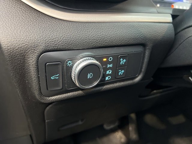 Certified 2022 Ford Explorer XLT w/ Equipment Group 202A image 10