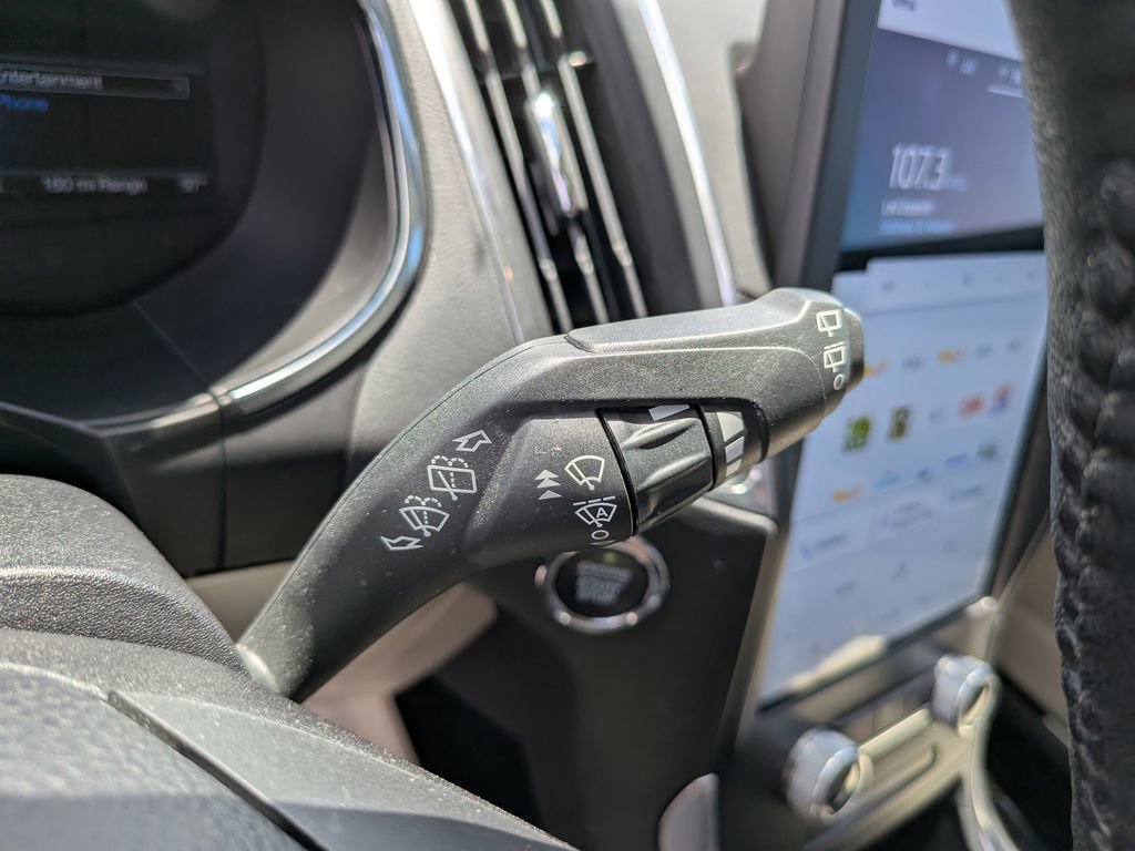 Certified 2021 Ford Edge Titanium FWD image 34