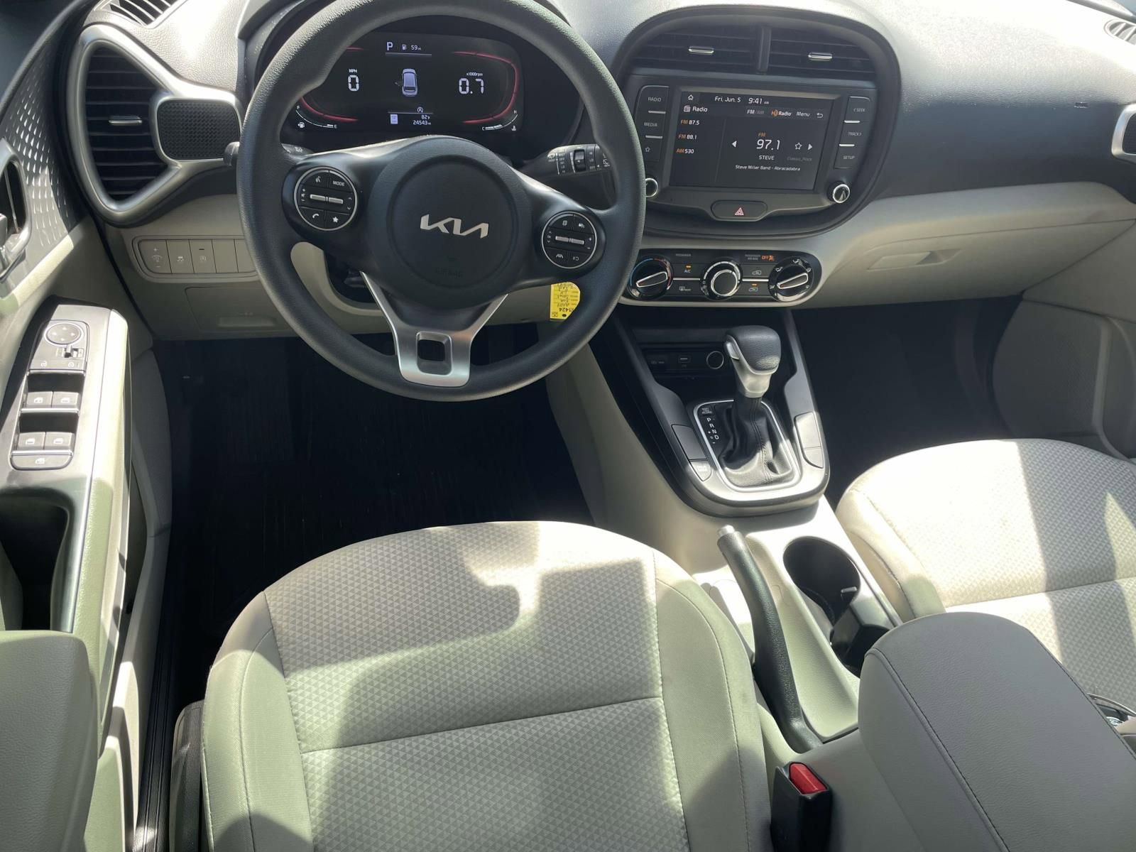 Used 2024 Kia Soul LX w/ Option Group 015 FWD image 14