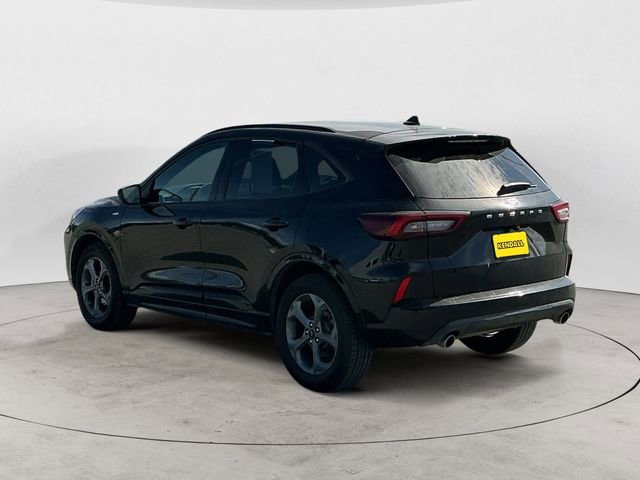 Certified 2024 Ford Escape ST-Line AWD/4WD image 3