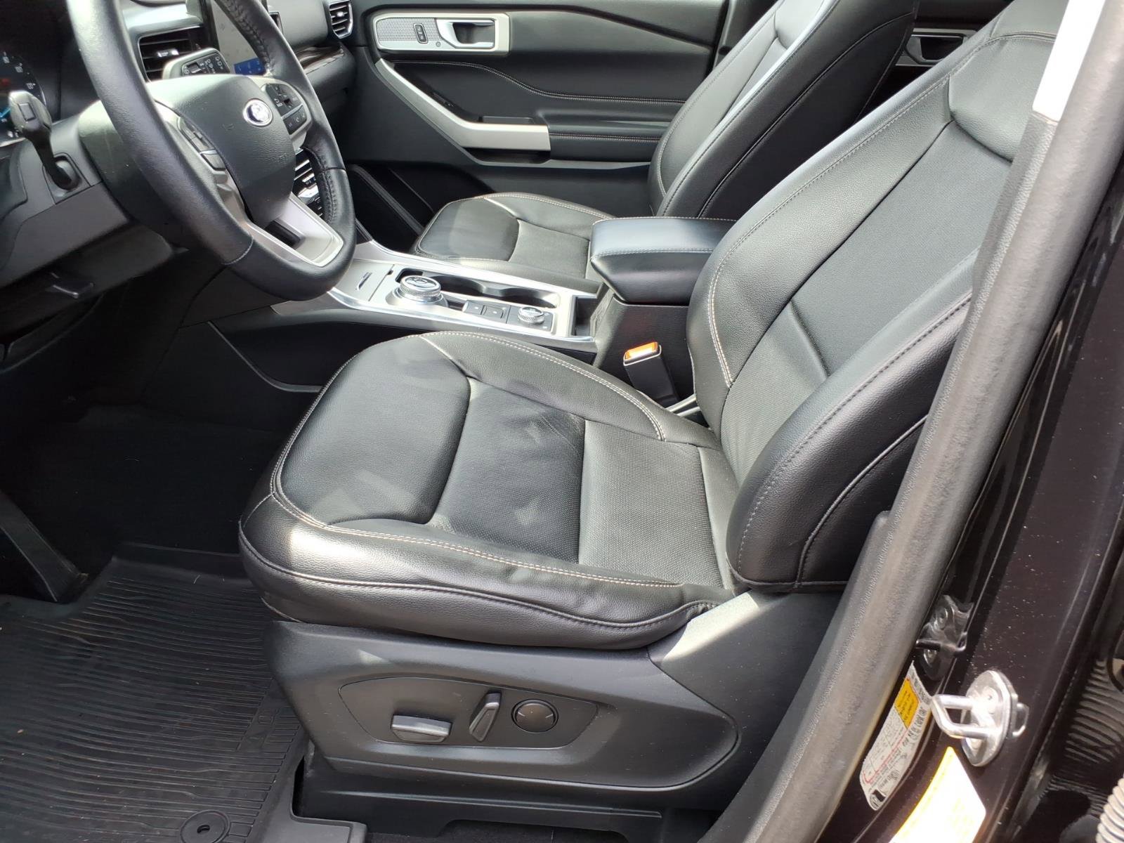 Certified 2023 Ford Explorer Limited AWD/4WD image 14