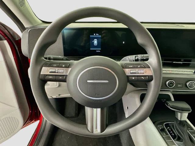Used 2025 Hyundai Kona SE AWD/4WD image 15