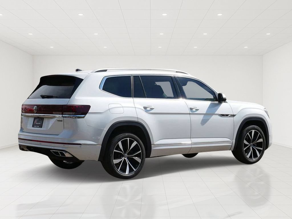 Used 2024 Volkswagen Atlas SEL Premium R-Line AWD/4WD image 3