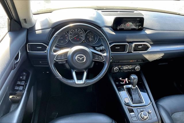 Used 2017 MAZDA CX-5 Touring image 4