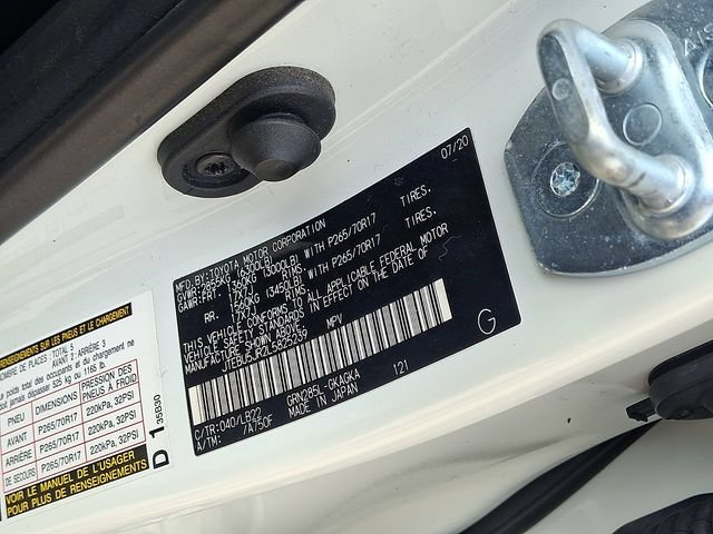 Used 2020 Toyota 4Runner SR5 Premium w/ Moonroof Package AWD/4WD image 28