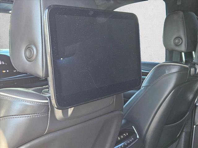 Used 2023 Cadillac Escalade Sport Platinum AWD/4WD image 16