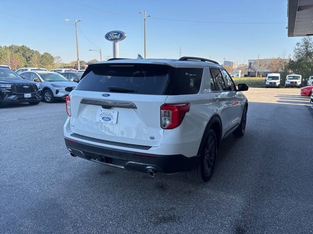 Certified 2023 Ford Explorer XLT w/ Equipment Group 202A image 4