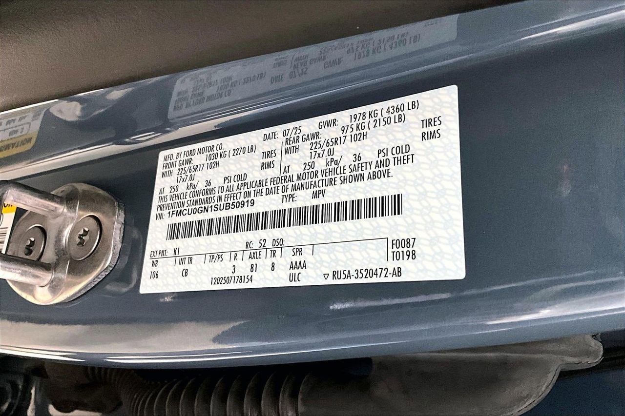 Certified 2025 Ford Escape Active FWD image 33