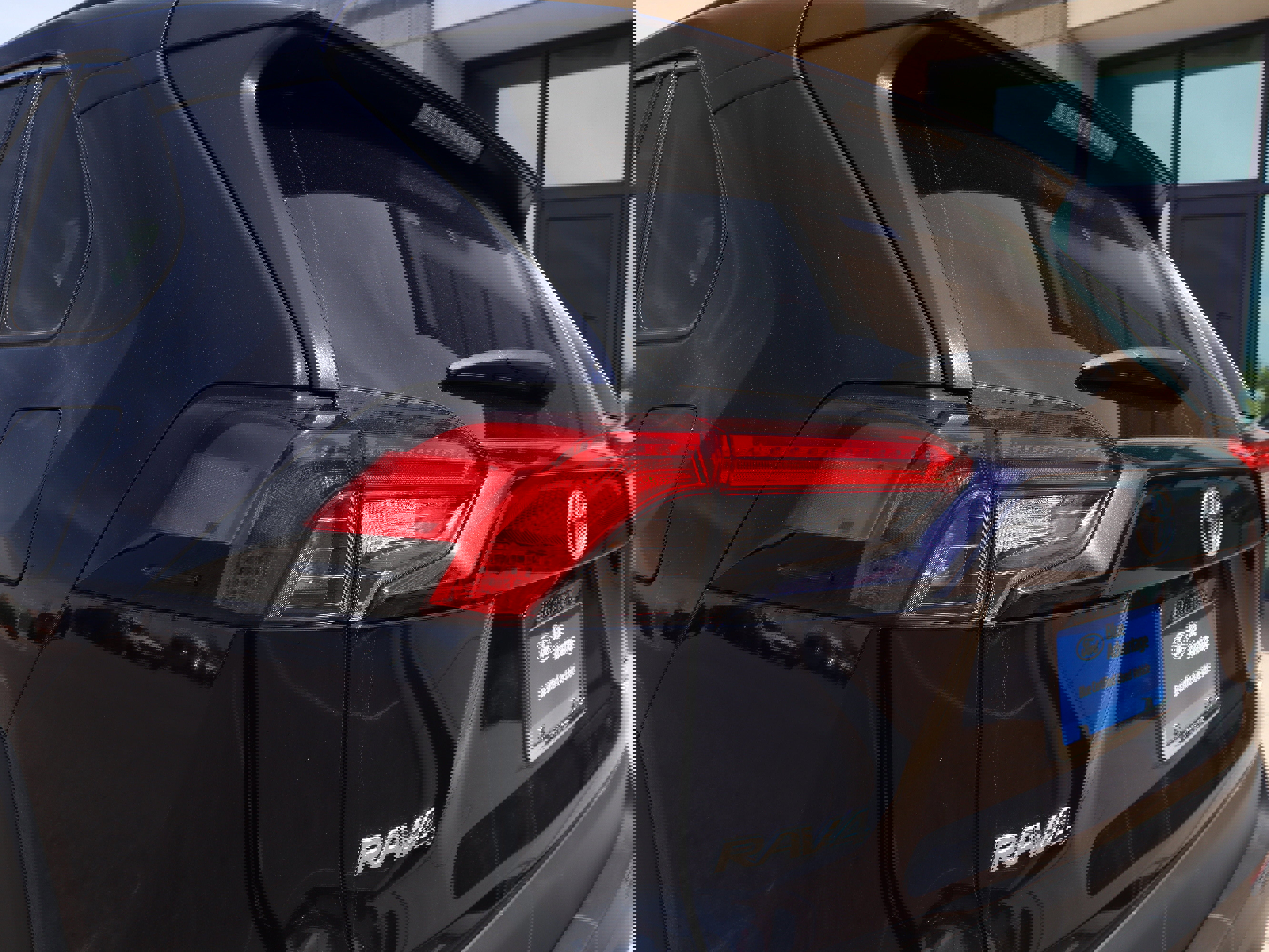 Used 2024 Toyota RAV4 XLE w/ Convenience Package image 18