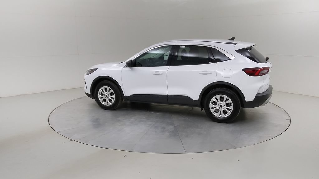 Certified 2023 Ford Escape Active w/ Tech Pack #1 AWD/4WD image 11