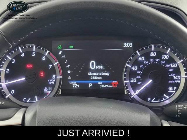 Used 2025 Toyota Highlander XLE AWD/4WD image 28