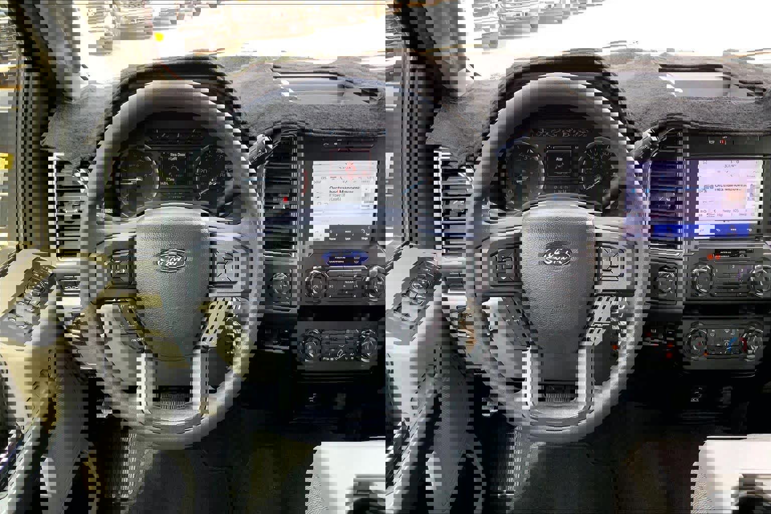 Certified 2022 Ford F250 XLT w/ XLT Premium Package image 8