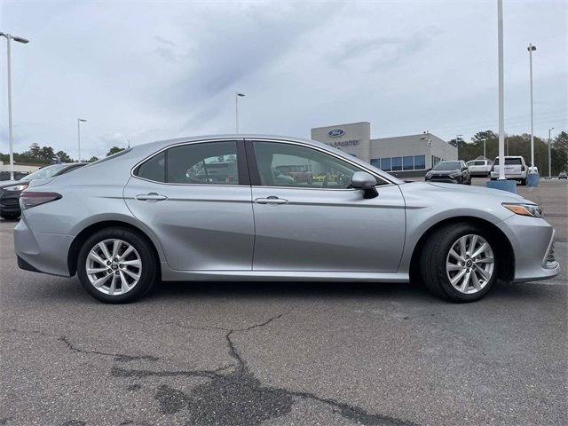 Used 2024 Toyota Camry LE image 2
