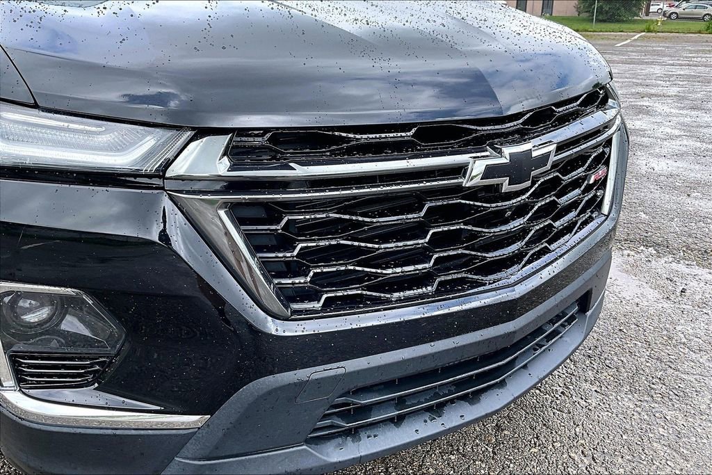 Used 2022 Chevrolet Traverse RS FWD image 29