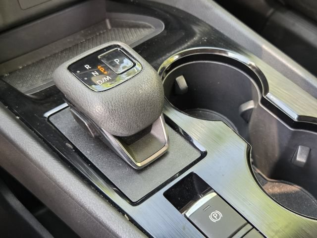 Used 2023 Nissan Rogue SV FWD image 21