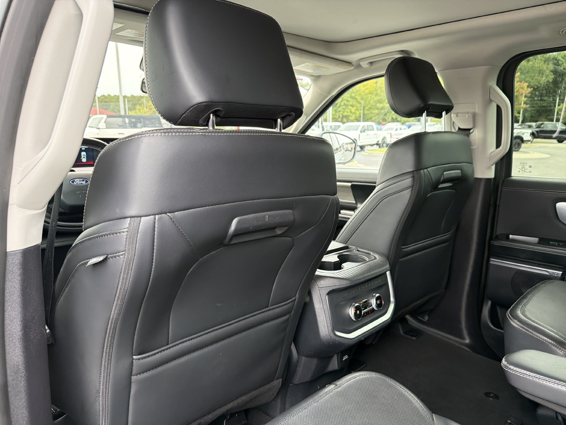 Certified 2025 Ford Expedition Platinum AWD/4WD image 25