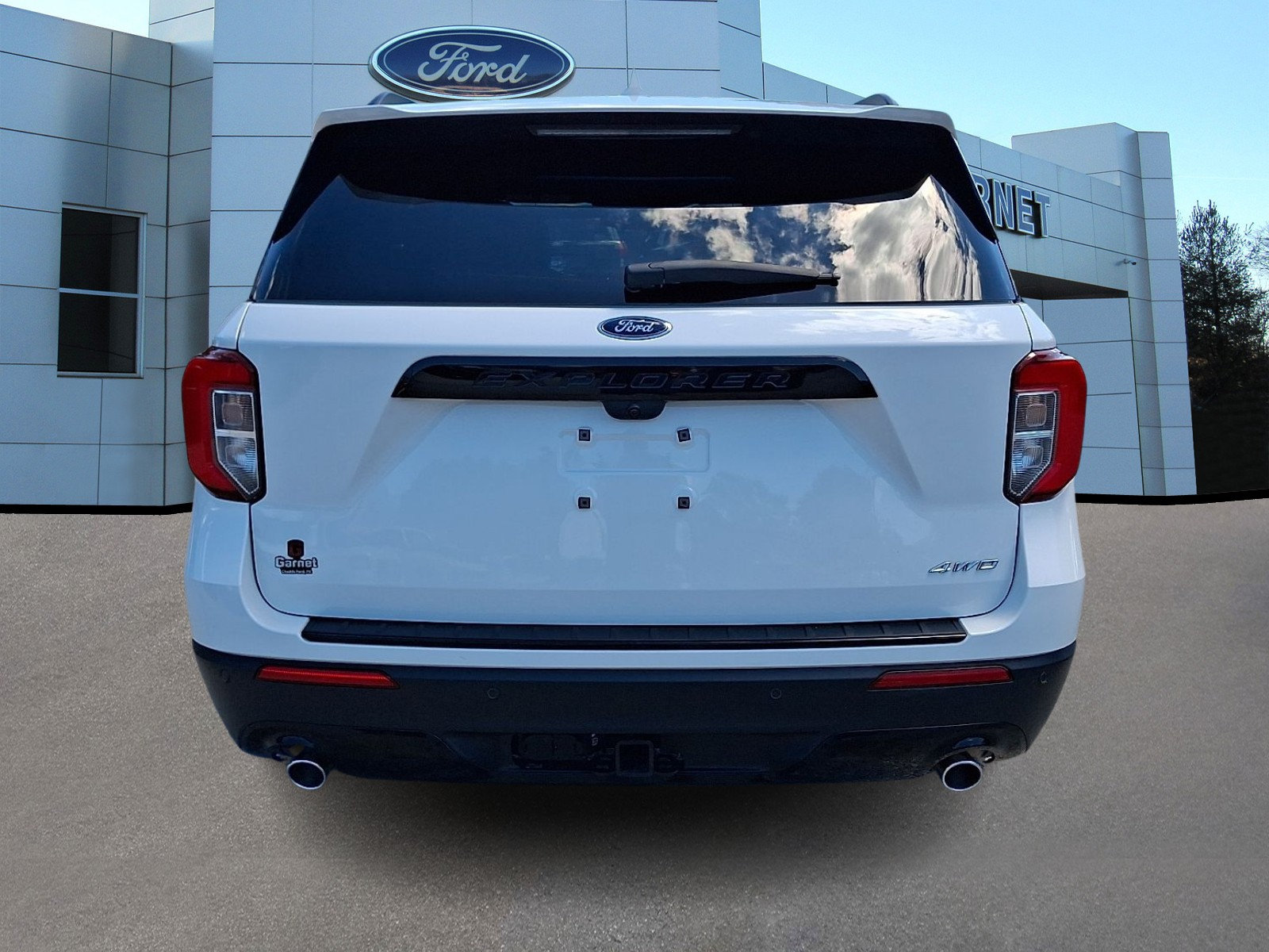 Certified 2024 Ford Explorer ST-Line w/ Class IV Trailer Tow Package AWD/4WD image 7