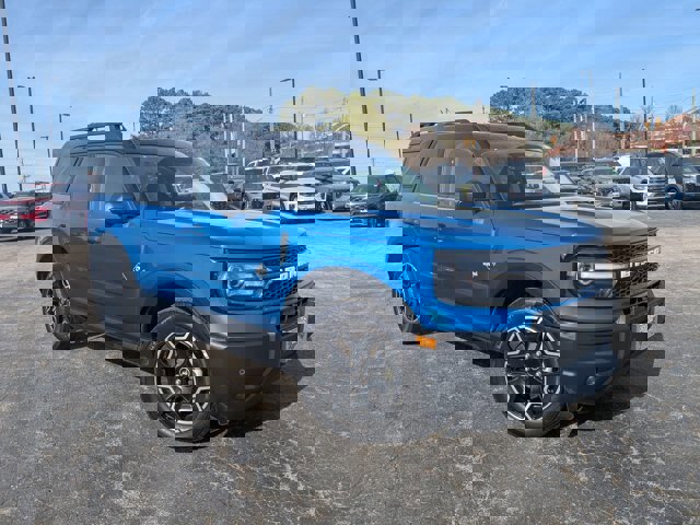 Certified 2025 Ford Bronco Sport Outer Banks w/ Outer Banks Tech Package+ image 8