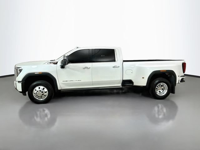 Used 2024 GMC Sierra 3500 Denali w/ Technology Package AWD/4WD image 4