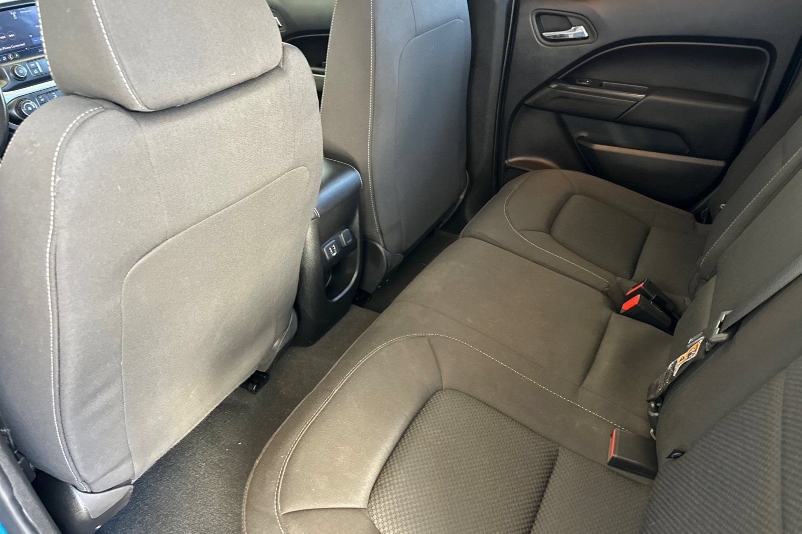 Used 2022 Chevrolet Colorado LT w/ LT Convenience Package RWD image 12