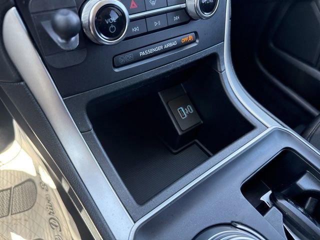 Certified 2024 Ford Edge SE image 35