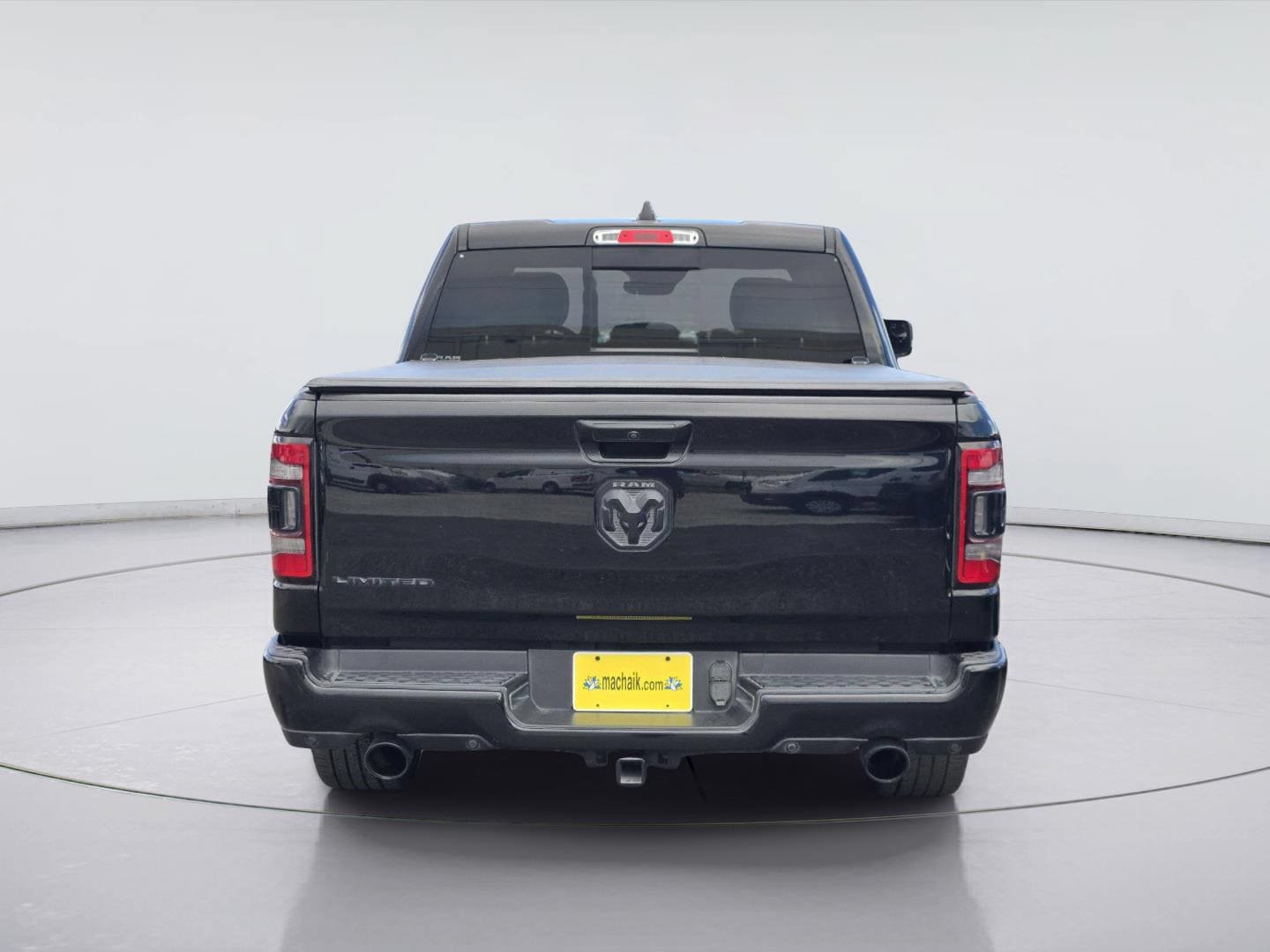 Used 2020 RAM 1500 Limited w/ Black Appearance Package RWD image 5