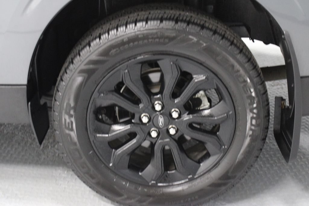 Certified 2024 Ford Maverick XLT w/ XLT Luxury Package AWD/4WD image 12