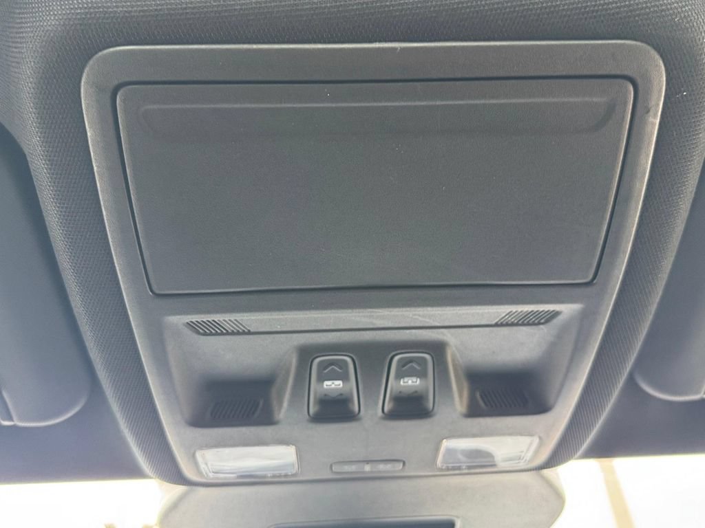 Certified 2025 Ford Escape ST-Line Elite w/ Premium Technology Package AWD/4WD image 19