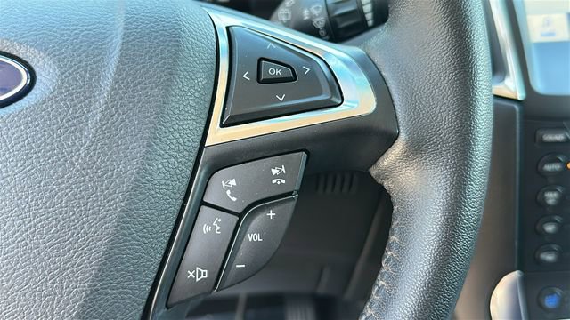 Certified 2019 Ford Edge Titanium w/ Equipment Group 301A image 25