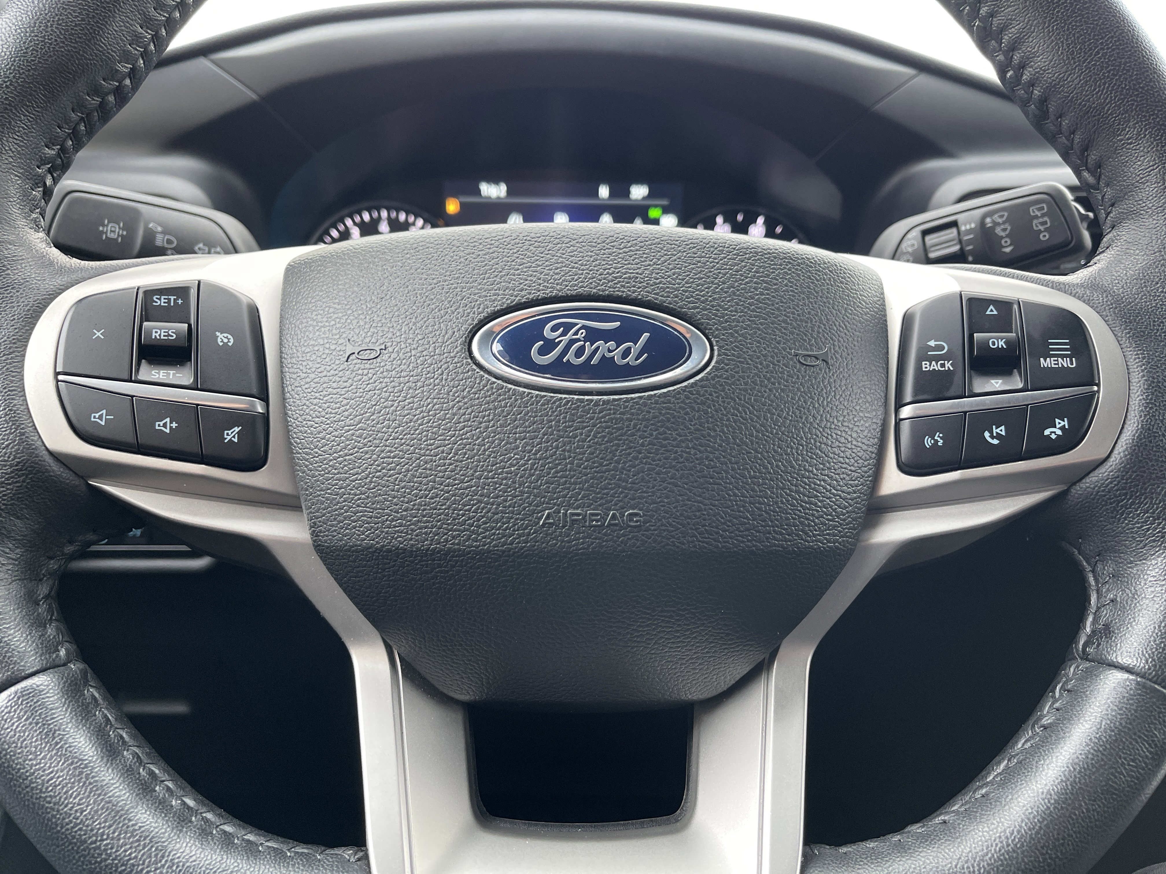 Certified 2023 Ford Explorer XLT w/ Equipment Group 202A image 15