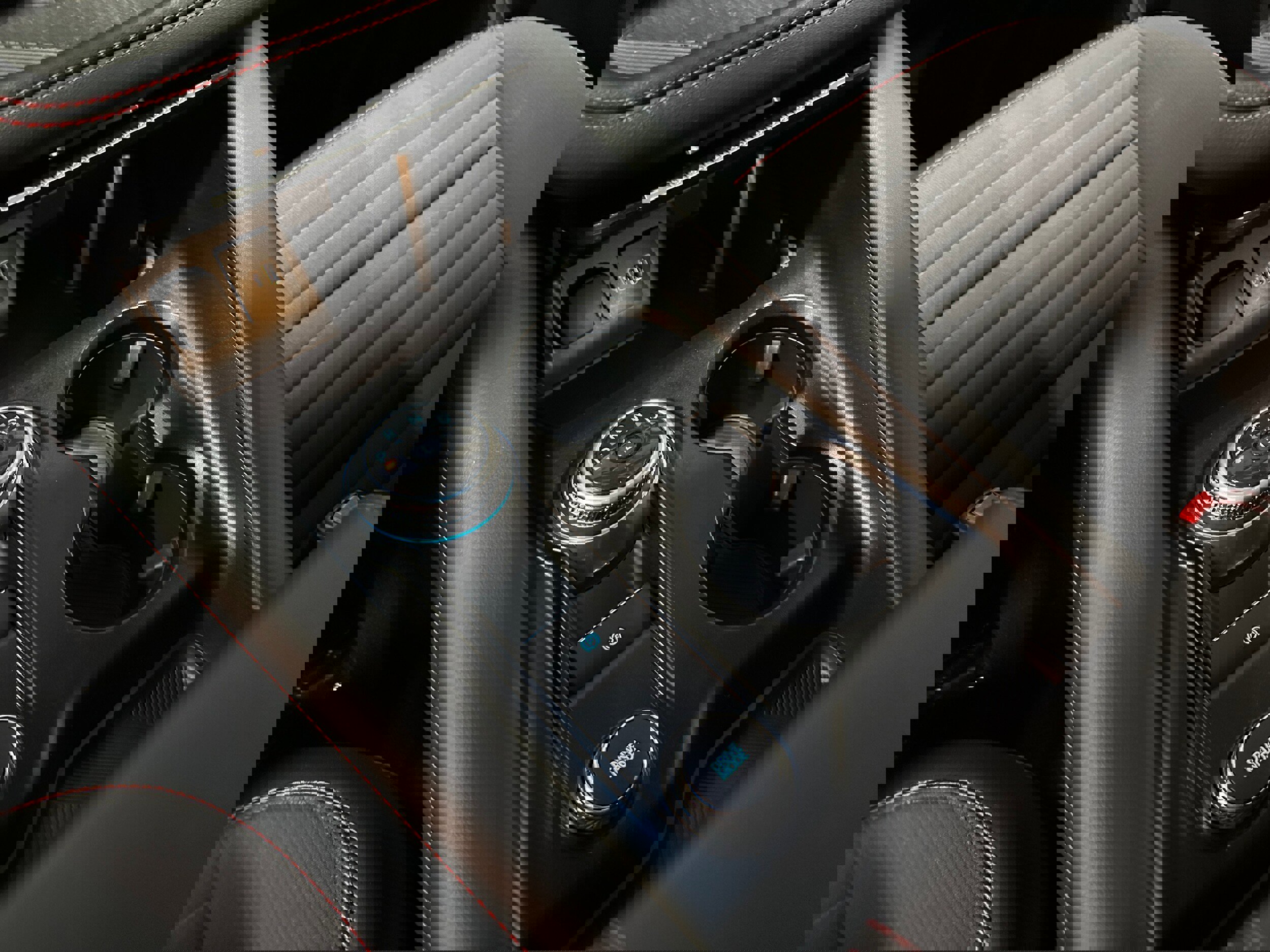 Certified 2025 Ford Explorer ST-Line image 25