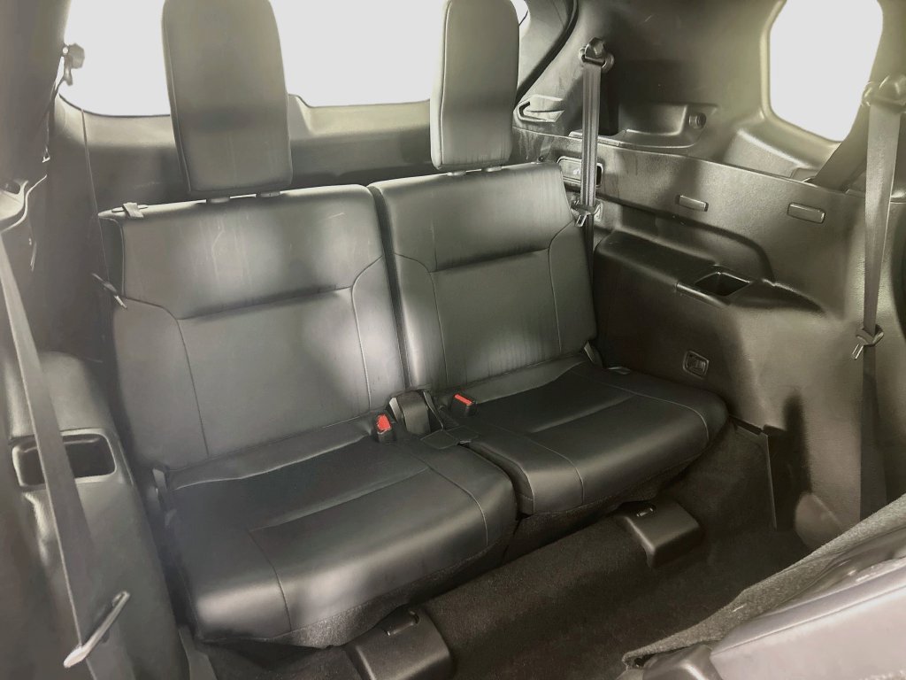 Used 2024 Mitsubishi Outlander AWD image 32