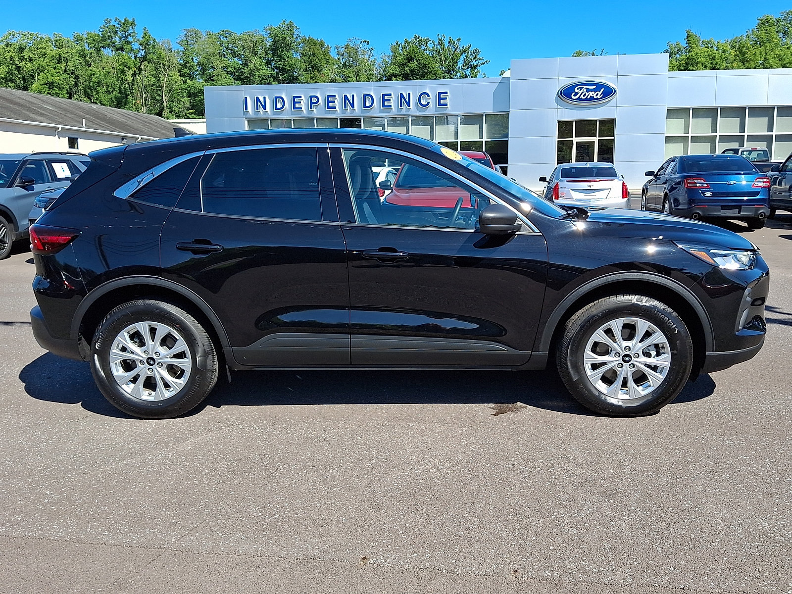 Certified 2024 Ford Escape Active AWD/4WD image 12
