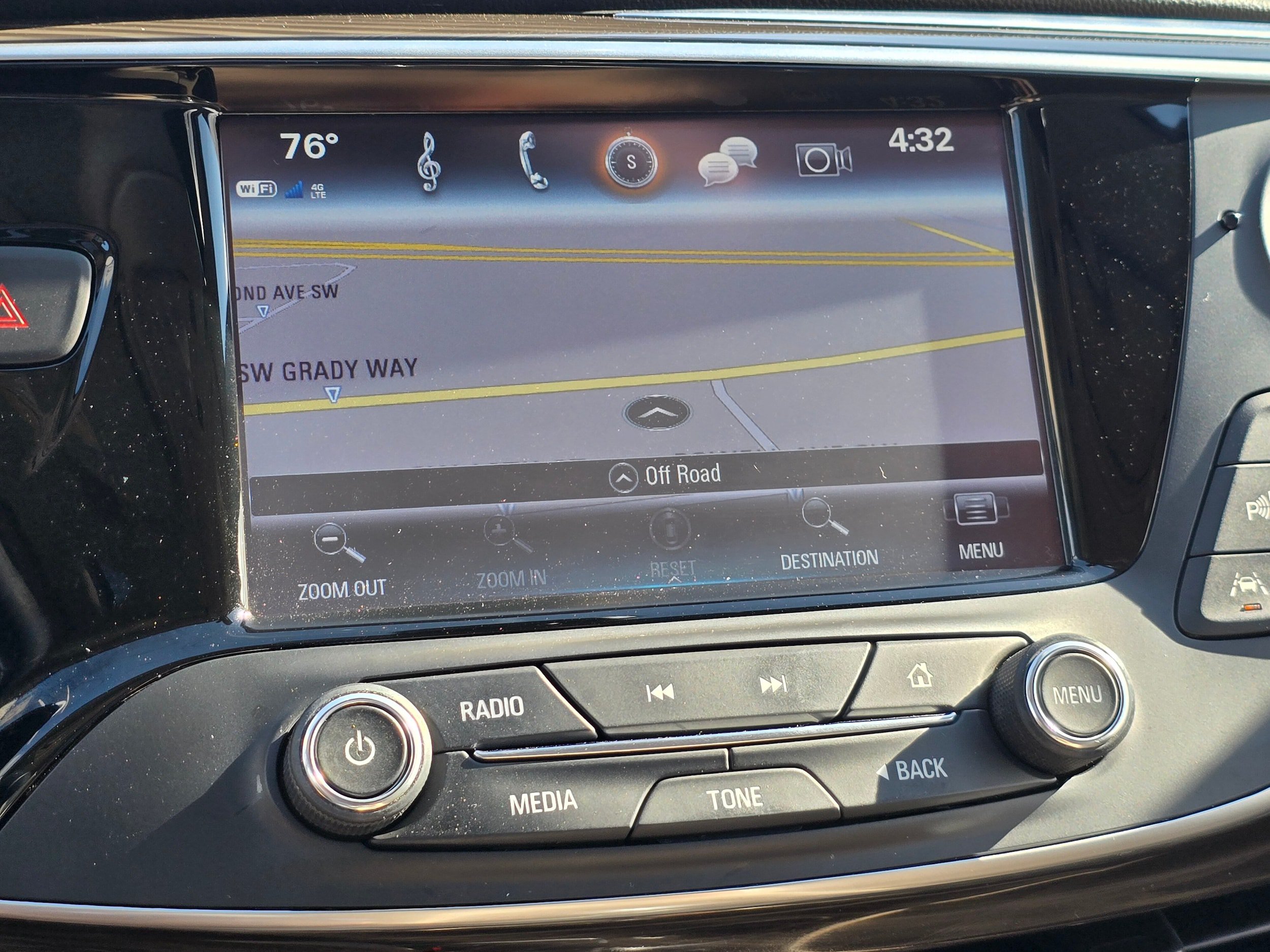Used 2020 Buick Envision Premium w/ Driver Confidence Package AWD/4WD image 24