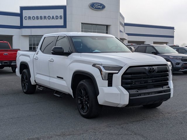 Used 2024 Toyota Tundra SR5 w/ SR5 Premium Package RWD image 2