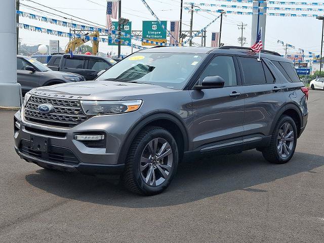 Certified 2022 Ford Explorer XLT w/ Equipment Group 202A AWD/4WD image 3