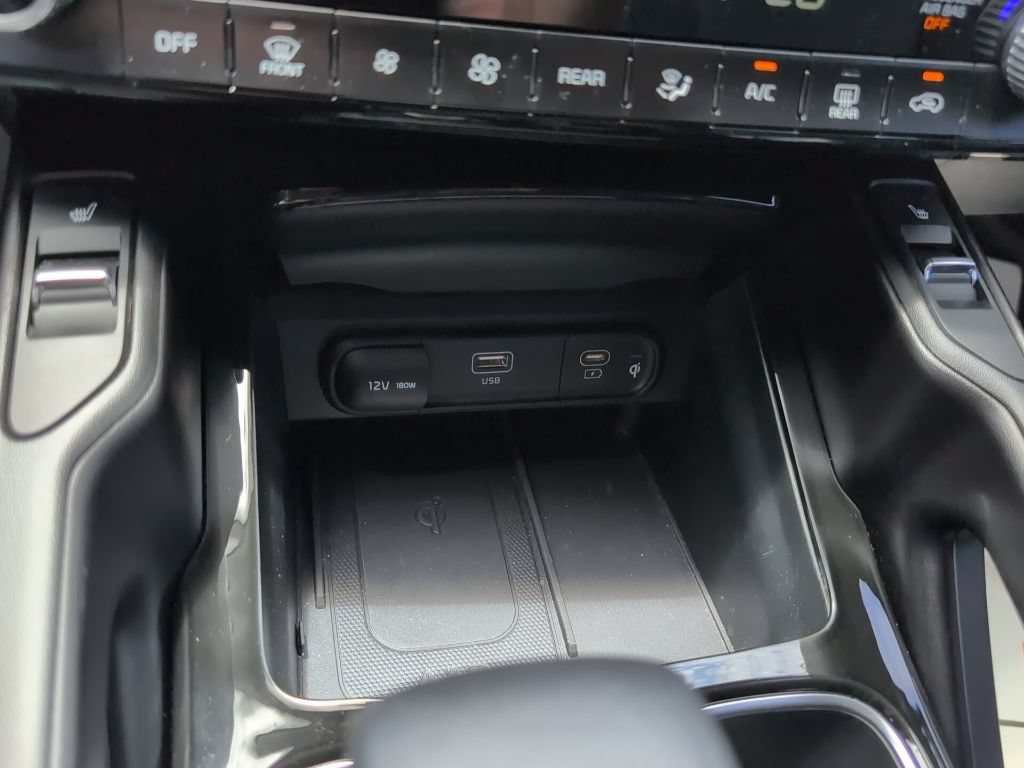 Used 2025 Kia Telluride S FWD image 21
