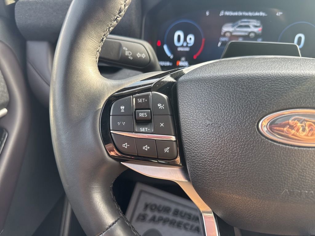 Certified 2025 Ford Explorer Platinum w/ LUX Leather Package image 16