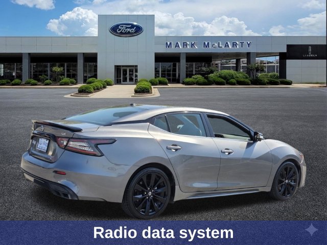Used 2022 Nissan Maxima SR w/ Sport Mat Group FWD image 5