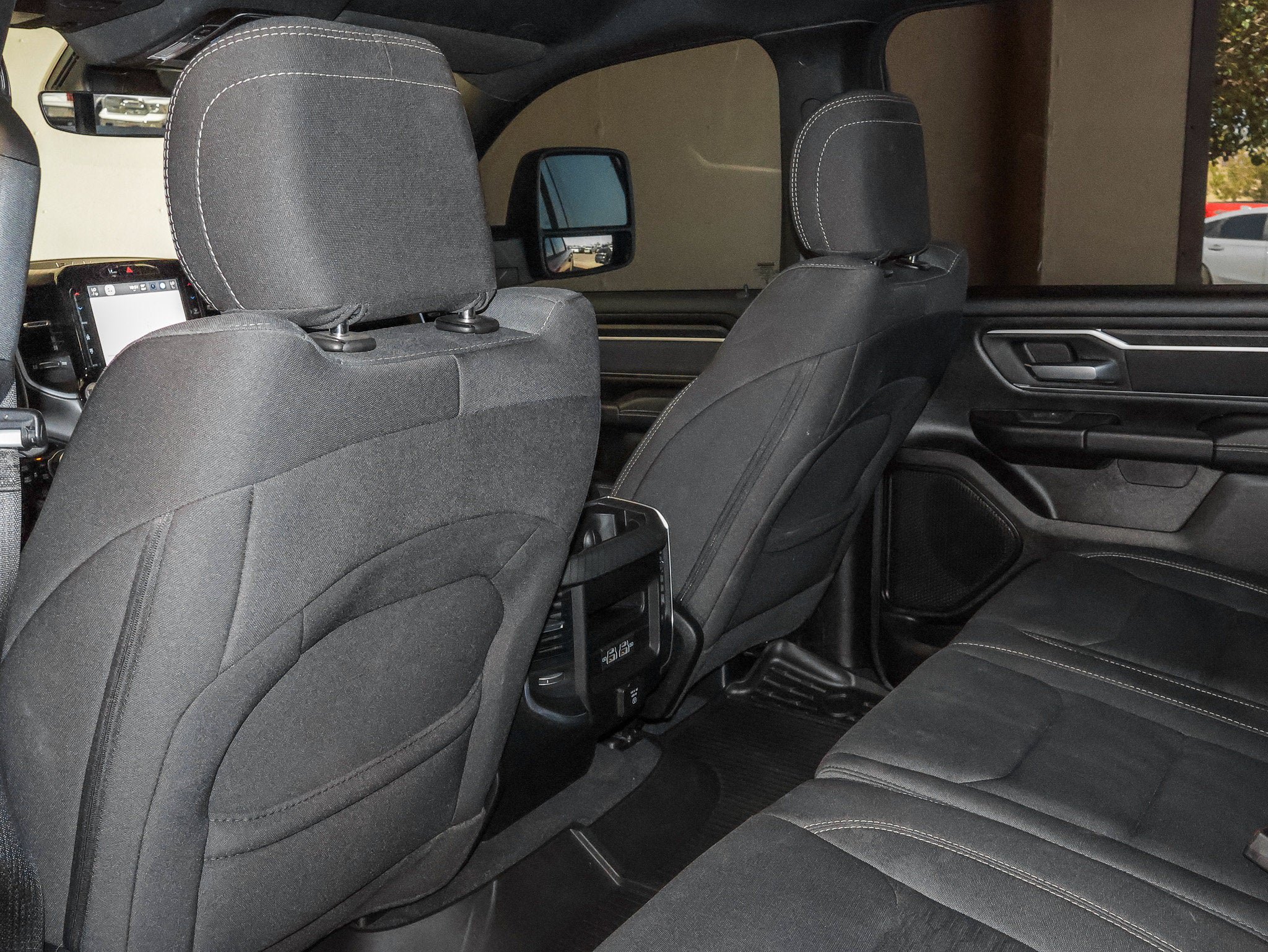 Used 2025 RAM 1500 Big Horn AWD/4WD image 37