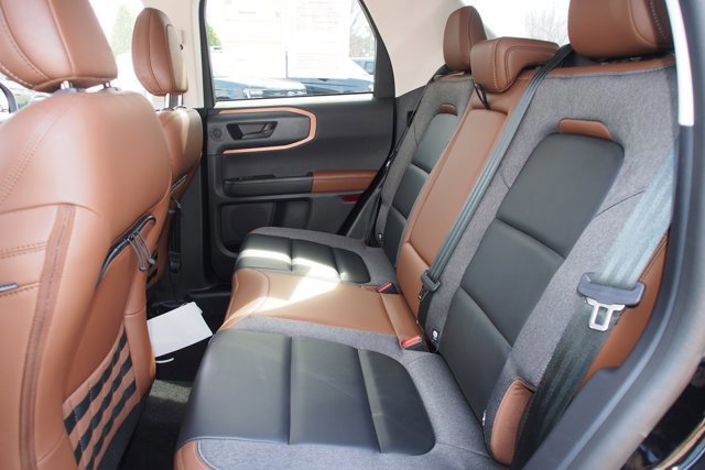 Certified 2022 Ford Bronco Sport Outer Banks w/ Tech Package image 18